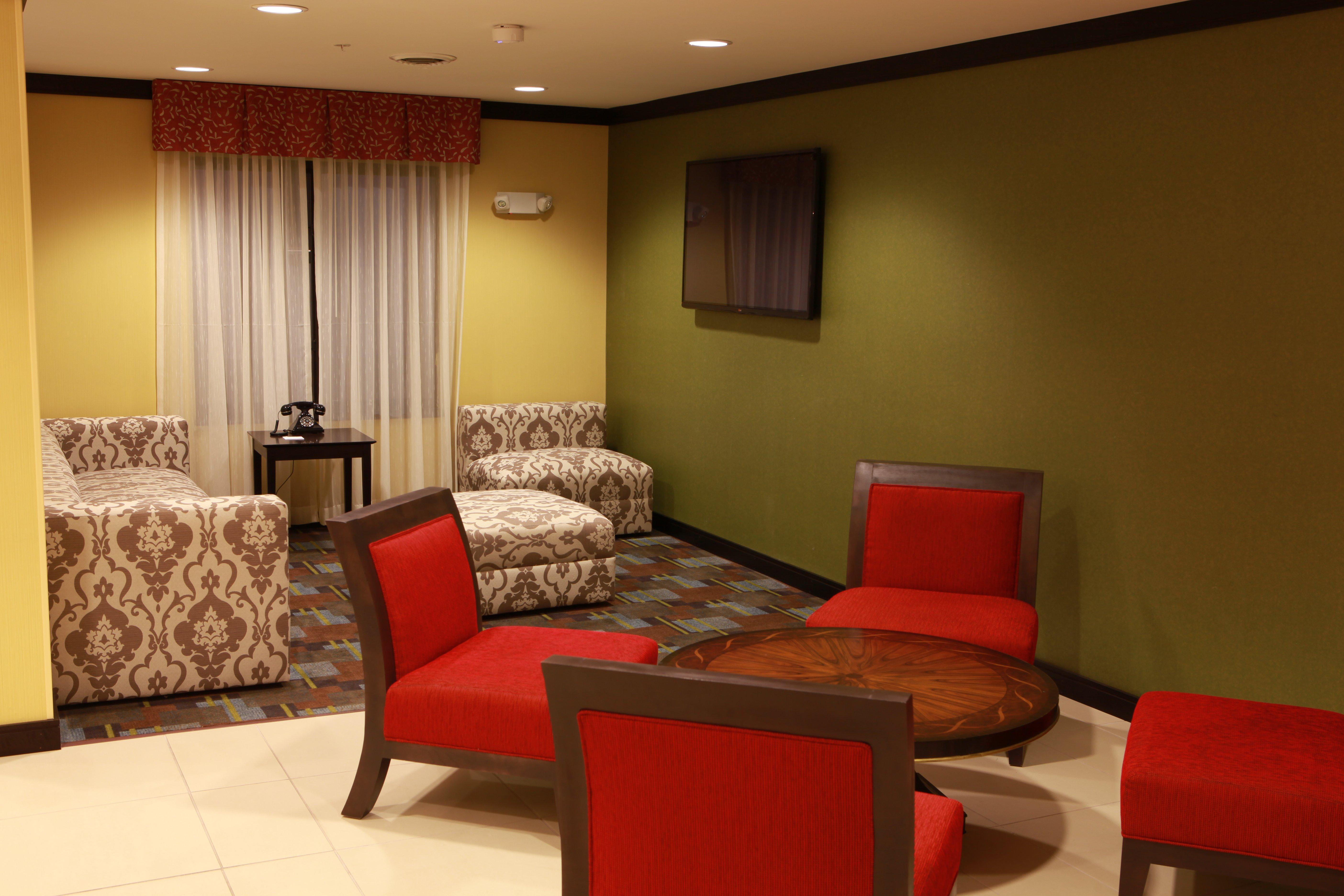 Holiday Inn Express And Suites Detroit North-Troy By Ihg Экстерьер фото