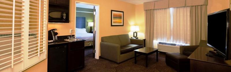 Holiday Inn Express And Suites Detroit North-Troy By Ihg Экстерьер фото